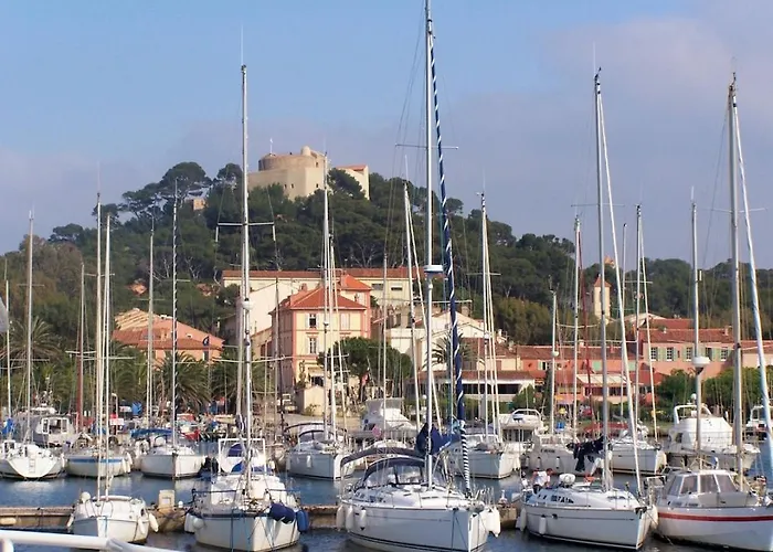 Evasion Ensoleillee Ile De Porquerolles Superbe T3 Apartment *