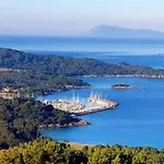 Evasion Ensoleillee Ile De Porquerolles Superbe T3 Apartment