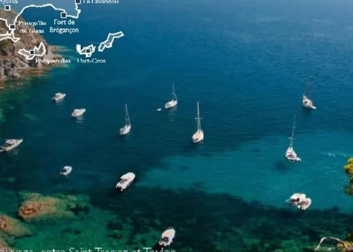 Evasion Ensoleillee Ile De Porquerolles Superbe T3 * הייר