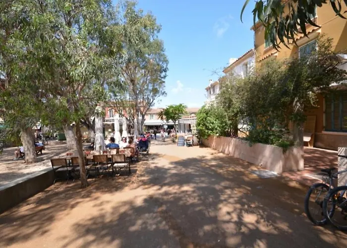 Evasion Ensoleillee Ile De Porquerolles Superbe T3 דירה